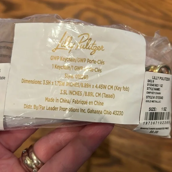 Lilly Pulitzer Retro Pink Tag Keychain Key Ring Gold Metallic Tassel GWP NWT - Picture 4 of 5